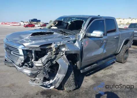 2021 Ram 1500 Laramie 4X4 5'7 Box z USA, uszkodzony, nr VIN 1C6SRFJTXMN650254